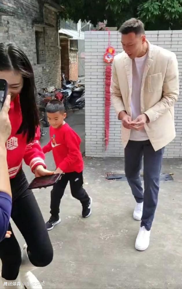 在即将到来的冬窗，阿森纳将会再次将托马斯放上转会市场，希望能够收到合适的报价，以便阿森纳能够得到资金并寻求引进其他目标。